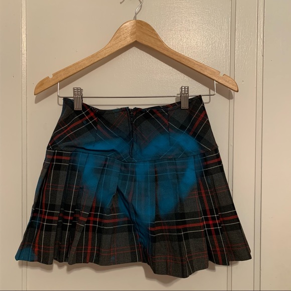 Pleated mini skir - Picture 2 of 2